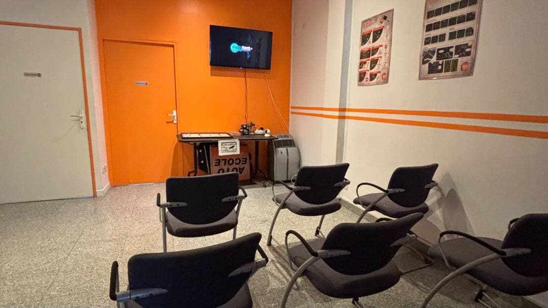 Salle de code équipée de l'Auto École du Marché